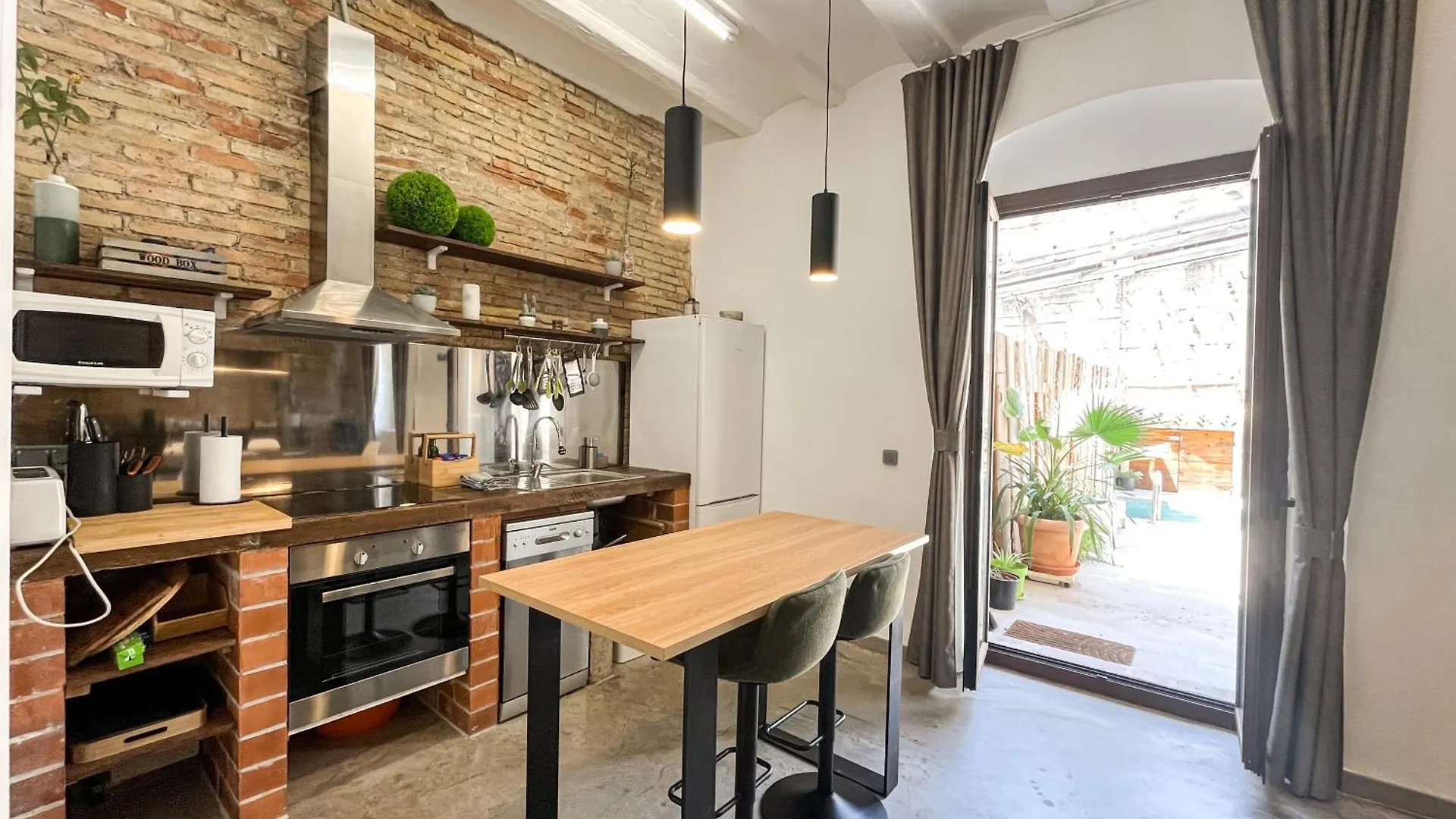 Aptw Pool In Heart Of Old Town Girona 0*,  Spanien